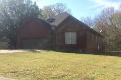 Pre-foreclosure in  GLENN CHAPEL RD Gardendale, AL 35071