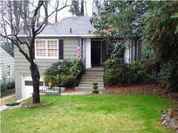 Pre-foreclosure in  Lorena Ln Birmingham, AL 35213