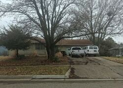 Pre-foreclosure in  Sw Belle Ave Topeka, KS 66604
