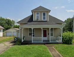 Pre-foreclosure in  High St Ashland, KY 41101