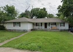 Pre-foreclosure in  E 18th St Hopkinsville, KY 42240