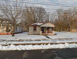 Pre-foreclosure in  N 12th St Paducah, KY 42001