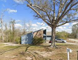 Pre-foreclosure in  Apache Dr Lake Charles, LA 70611