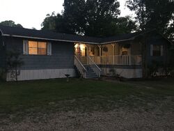 Pre-foreclosure in  Pine Park Dr Walker, LA 70785