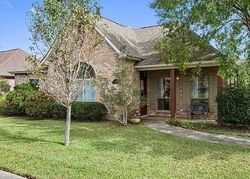Pre-foreclosure in  Windwood Dr Zachary, LA 70791