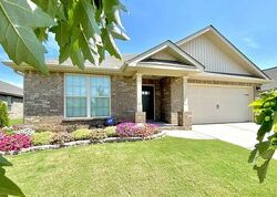 Pre-foreclosure in  Drymen St Sw Huntsville, AL 35803
