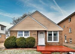 Pre-foreclosure in  N 36th Ave Melrose Park, IL 60160