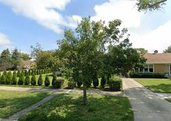 Pre-foreclosure in  N Octavia Ave Niles, IL 60714