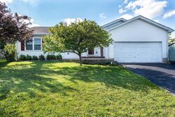 Pre-foreclosure in  Portsmouth Dr Zion, IL 60099