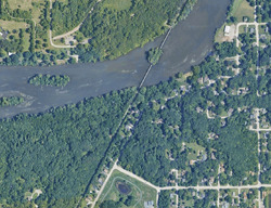 Pre-foreclosure in  Geneva Ave Saint Charles, IL 60174