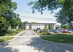 Pre-foreclosure in  S Cleveland Ave  Arlington Heights, IL 60005