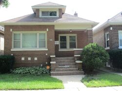 Pre-foreclosure in  W Potomac Ave Chicago, IL 60651