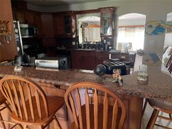 Pre-foreclosure in  Ne 25th Ct Miami, FL 33180