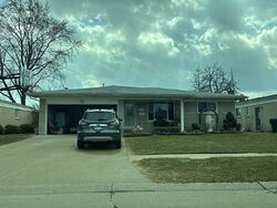 Pre-foreclosure in  Reese Dr Sterling Heights, MI 48310