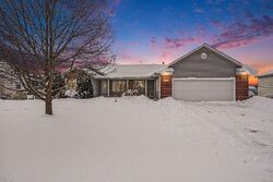 Pre-foreclosure in  Brewer Dr Hudsonville, MI 49426