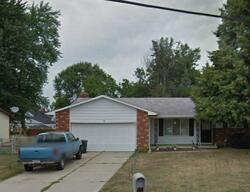 Pre-foreclosure in  Sunburst Ct Flint, MI 48532