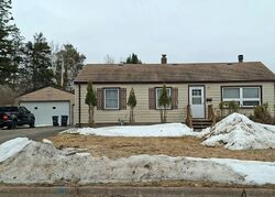 Pre-foreclosure in  Farley Ln Duluth, MN 55803