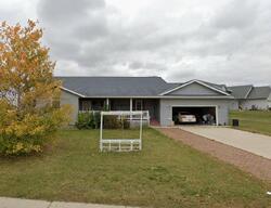 Pre-foreclosure in  18th St W Glencoe, MN 55336
