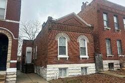 Pre-foreclosure in  Michigan Ave Saint Louis, MO 63118