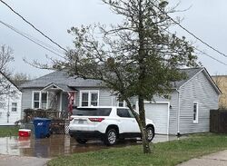 Pre-foreclosure in  E Hawkins St Salem, MO 65560