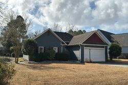 Pre-foreclosure in  Mill Run Rd Sneads Ferry, NC 28460