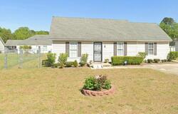Pre-foreclosure in  Sanders Dr Rocky Mount, NC 27801