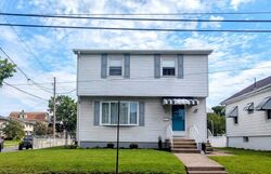 Pre-foreclosure in  Northampton St Kingston, PA 18704