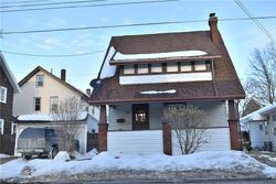 Pre-foreclosure in  Cherry St Erie, PA 16508