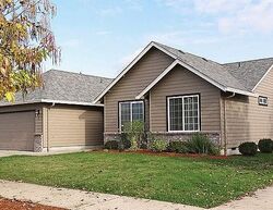 Pre-foreclosure in  Calistoga Ct Eugene, OR 97402