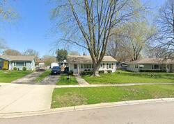 Pre-foreclosure in  Howell Pl Montgomery, IL 60538