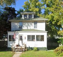 Pre-foreclosure in  17th Ave East Moline, IL 61244