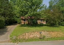 Pre-foreclosure in  KEVIN DR Dickson, TN 37055