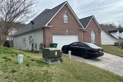 Pre-foreclosure in  Red Tail Ln Chattanooga, TN 37421