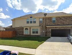 Pre-foreclosure in  Silver Oak Trl Kennedale, TX 76060