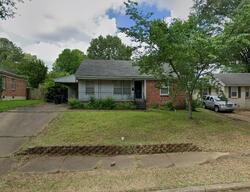 Pre-foreclosure in  Huntingdon Ln Memphis, TN 38111