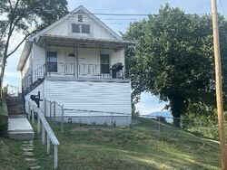 Pre-foreclosure in  Tazewell Ave Se Roanoke, VA 24013