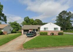 Pre-foreclosure in  Pennwood Dr Hampton, VA 23666