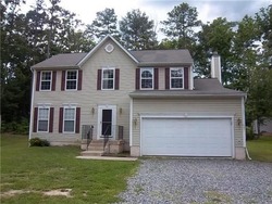Pre-foreclosure in  SOUTHAMPTON DR Ruther Glen, VA 22546