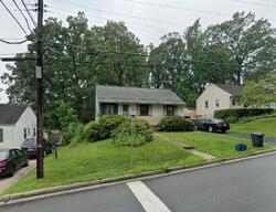 Pre-foreclosure in  Westmore Dr Fairfax, VA 22030