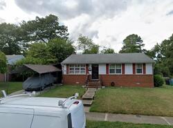 Pre-foreclosure in  Rosedale Ave Richmond, VA 23227