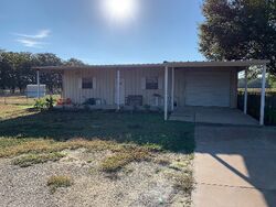 Pre-foreclosure in  E Old Axtell Rd Axtell, TX 76624