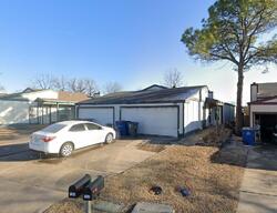 Pre-foreclosure in  E 33rd St Tulsa, OK 74145