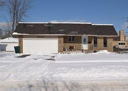 Pre-foreclosure in  Victor Ave Lansing, MI 48911