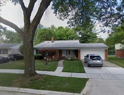 Pre-foreclosure in  Beatrice St Livonia, MI 48154