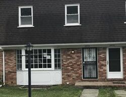  Walls Ln, Suitland MD