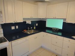 Pre-foreclosure in  Hillcrest Ln  Hollywood, FL 33021