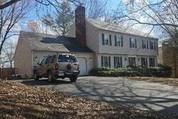 Pre-foreclosure in  Cavalier Dr Roanoke, VA 24018