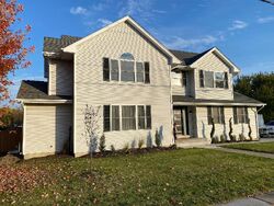 Pre-foreclosure in  Bloomingdale Rd Glendale Heights, IL 60139