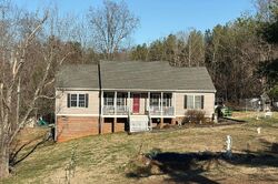 Pre-foreclosure in  Tanner Ln Palmyra, VA 22963