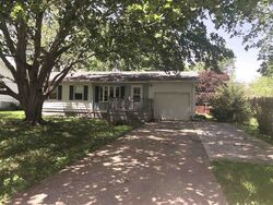 Pre-foreclosure in  Elk St Cambridge, IL 61238